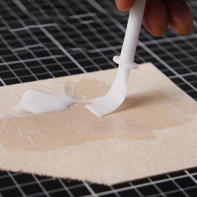 Pennelli e Spatole per Colla 5 - Contact Cement Leather recensione e prezzo
